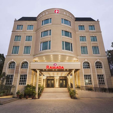 Ramada By Wyndham Jalandhar City Center Extérieur photo