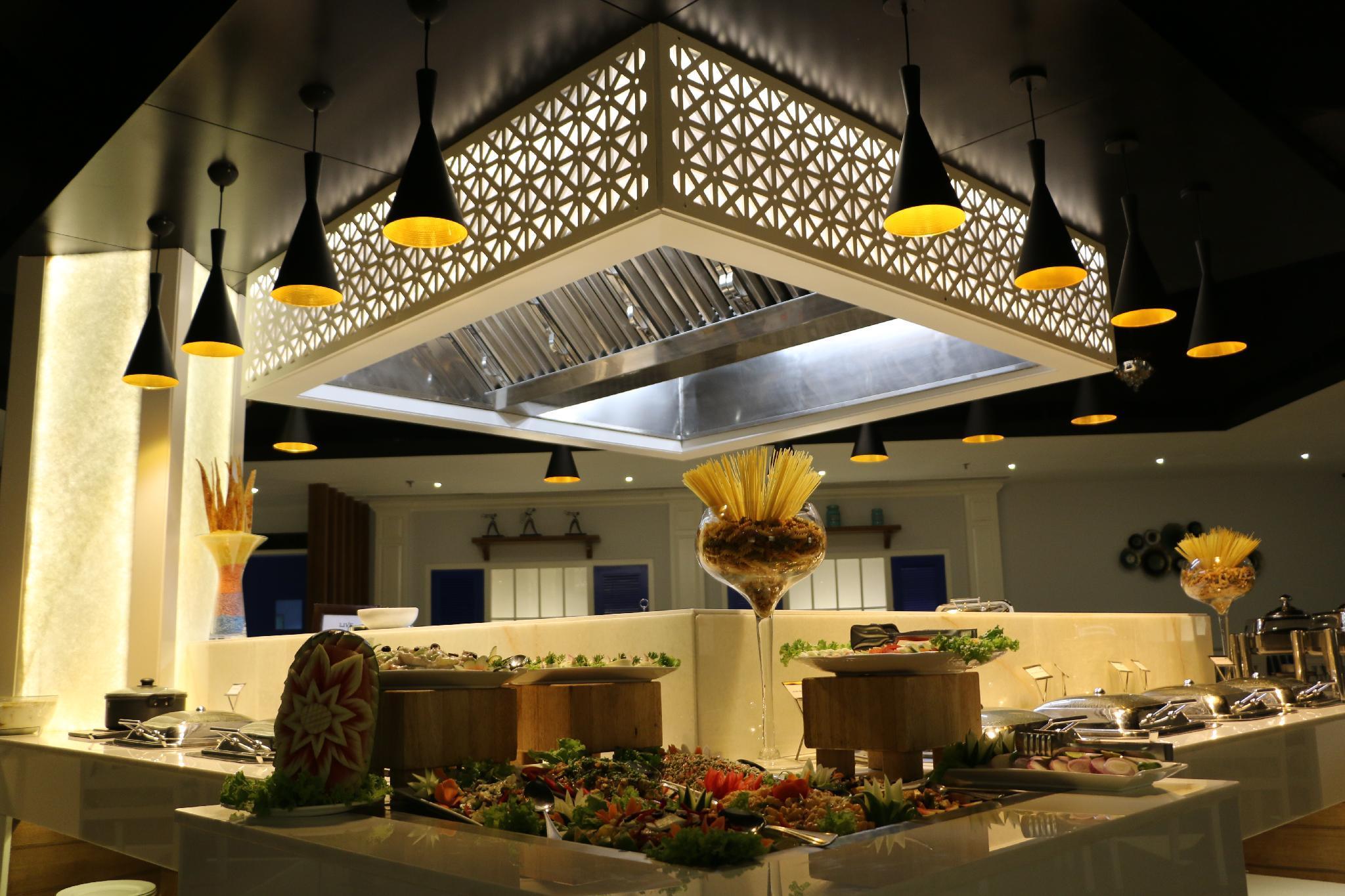 Ramada By Wyndham Jalandhar City Center Extérieur photo